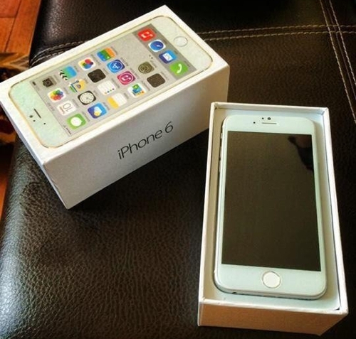 iPhone 6 и его фирменная коробка